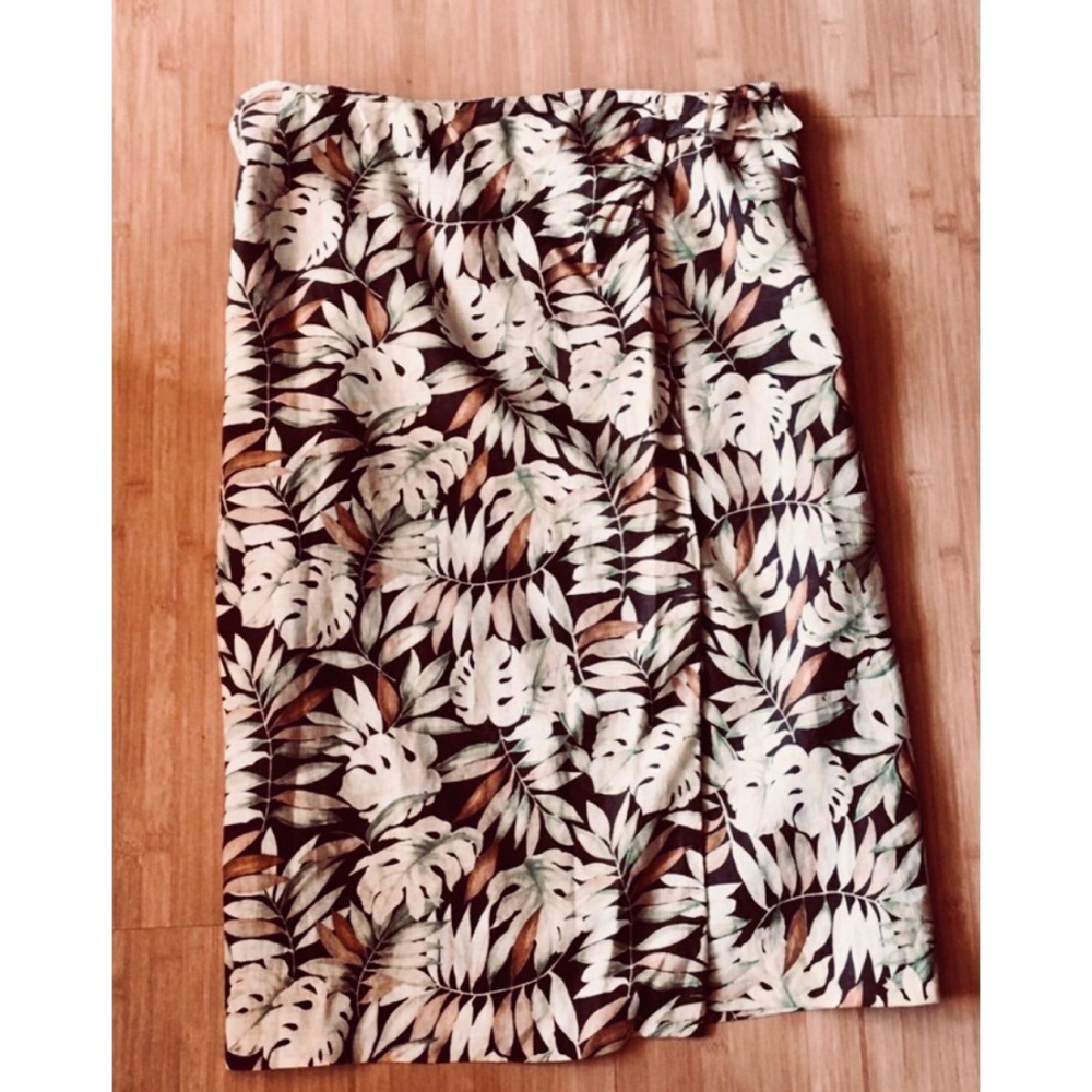 Hawaiian wrap skirt Hawaiian print sz 16